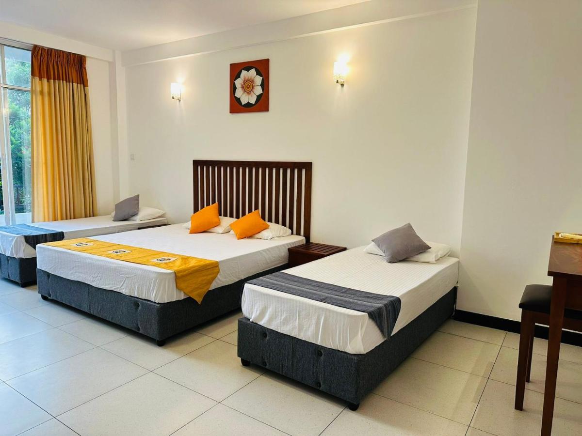 Kandy Hub Guest House Esterno foto