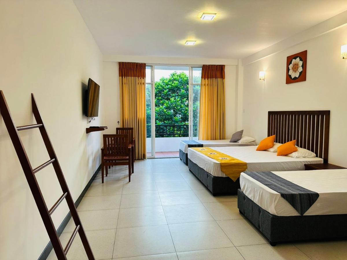 Kandy Hub Guest House Esterno foto